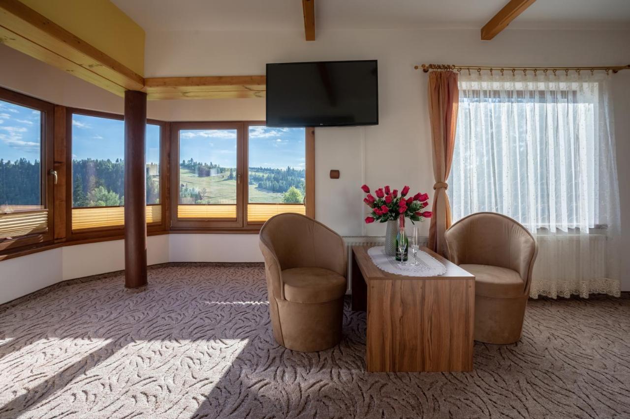 Hotel Goralski Raj ノヴィ・タルク エクステリア 写真